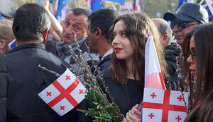 Путин - х#йло, Бидзина - х#йло, - в Грузии продолжаются протесты против возобновления авиасообщения с РФ. ВIДЕО