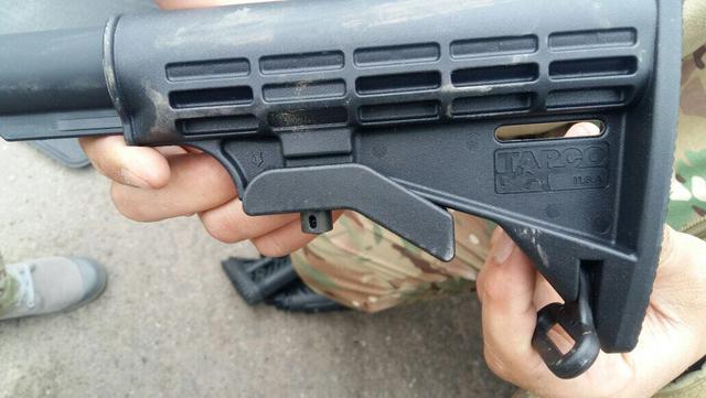 Пограничники пресекли попытку провезти на оккупированную территорию Донбасса пластиковые приклады к стрелковому оружию 02 Пограничники пресекли попытку провезти на оккупированную территорию Донбасса пластиковые приклады к стрелковому оружию 02