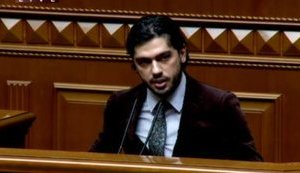 Представник "Велюру" збирає підписи за відставку Бабака, що не підтримав кандидатуру "відрижки Табачника" Шкарлета на посаду міністра освіти, - "слуга народу" Лерос