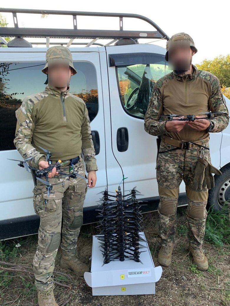 Добірка найбільш видовищних уражень FPV-дронами Дикі Шершні, на які ви задонатили, та звіт за вересень 01
