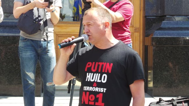 Поговори з тими, кого ти вбив, х#йло!: националисты пикетируют ОП с требованием ареста российской агентуры в Украине и перекрытия границы с РФ 17