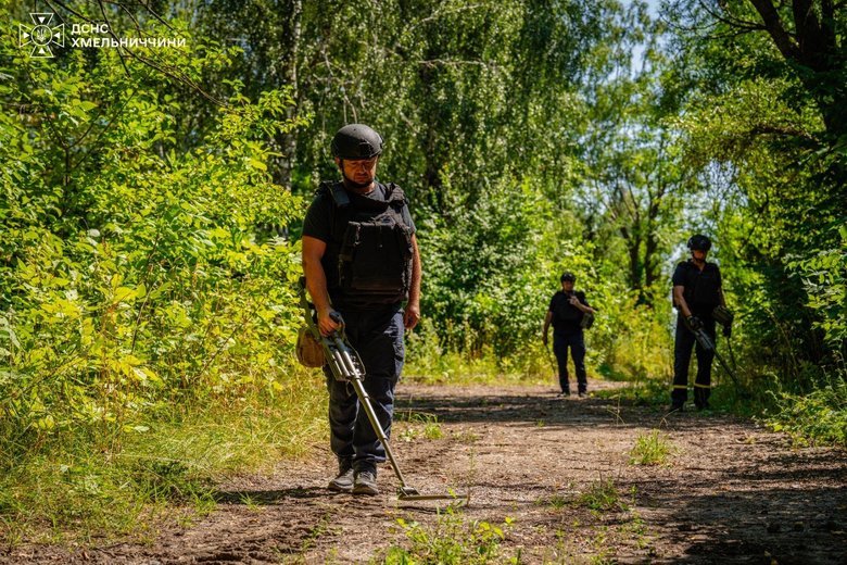 Consequences of the explosions in the Khmelnytskyi region