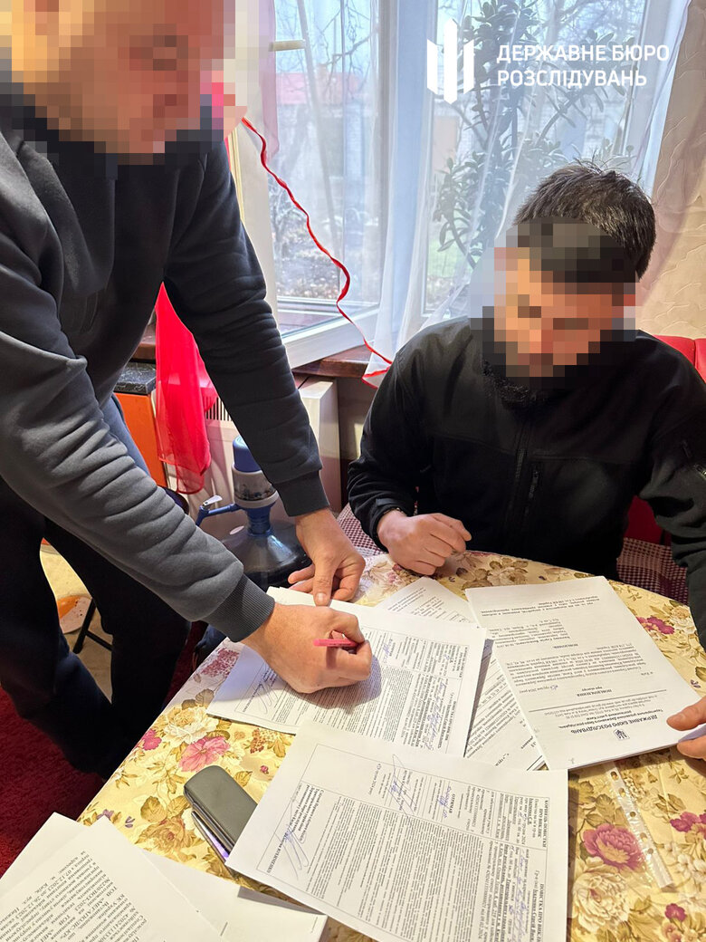 Директор криворізької компанії поставив військовим 20 тисяч неякісних спальників на 30 мільйонів