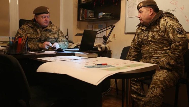 Порошенко и посол Франции Дюмон летят встречать освобожденных на Донбассе украинцев (обновлено) ФОТО