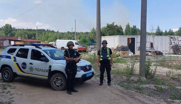 Через ракетний обстріл під Києвом загорівся ліс і почали вибухати залишені російськими окупантами боєприпаси, - Нєбитов. ВІДЕО+ФОТОрепортаж