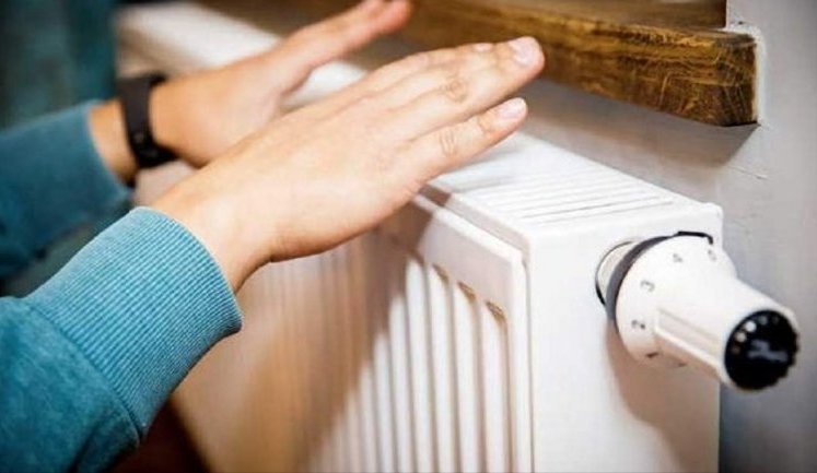 Over 90% of 6,000 apartment buildings left without heat after Russian attack now have heating, Kuleba says