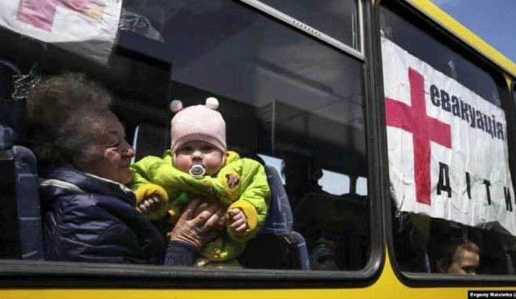 Объявлена принудительная эвакуация детей из отдельных районов Славянска, - ОВА