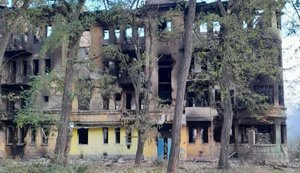 Росіяни 12 разів обстріляли Донеччину: є загиблий, пошкоджено житло і транспорт. ФОТОрепортаж
