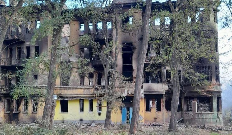 Росіяни 12 разів обстріляли Донеччину: є загиблий, пошкоджено житло і транспорт. ФОТОрепортаж