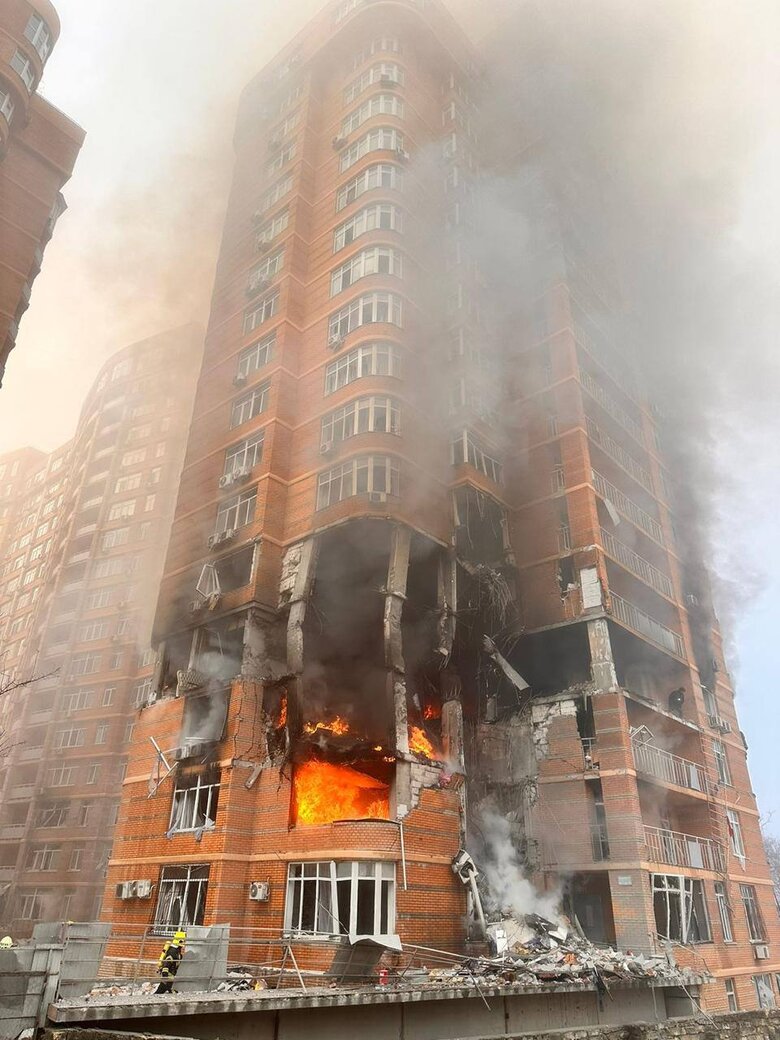 Consequences of missile strike by RF on house in Odesa 06