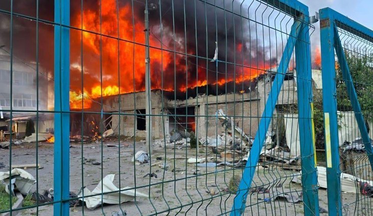 РФ за добу атакувала Харківщину та Донеччину: двоє людей загинули, ще 28 поранені, серед постраждалих – діти. ФОТОрепортаж