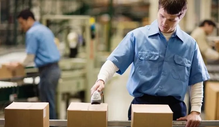 Українцям у Польщі стане складніше знайти роботу: які причини?