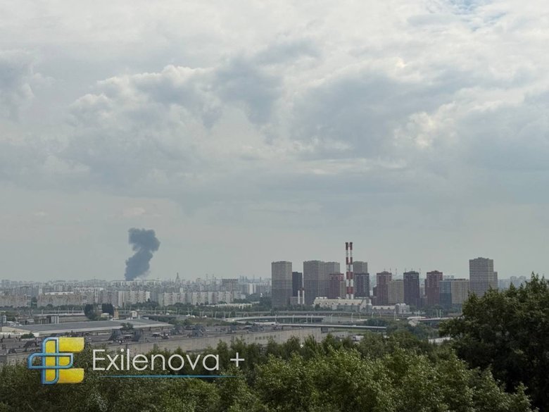 У Москві ракетна небезпека: щось горить біля НПЗ