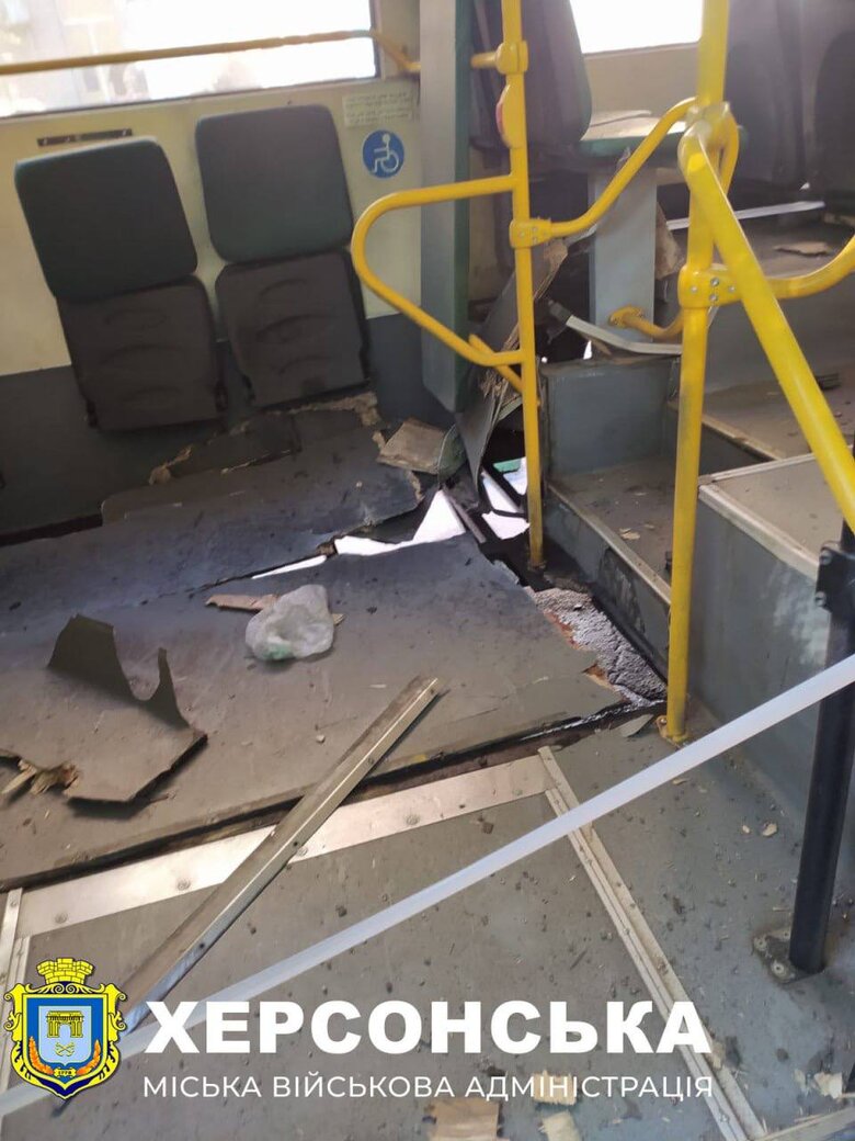 Удар по автобусу у Херсоні