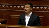 "Менше есемесок, будь ласка", - Зеленський розсмішив депутатів на початку виступу з трибуни парламенту. ВIДЕО