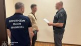 Двоє поліцейських катували затриманого