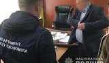 Чиновника Вінницької ОДА затримано під час одержання 180 тис. грн "відкату" від переможця тендера, - Нацполіція. ФОТОрепортаж