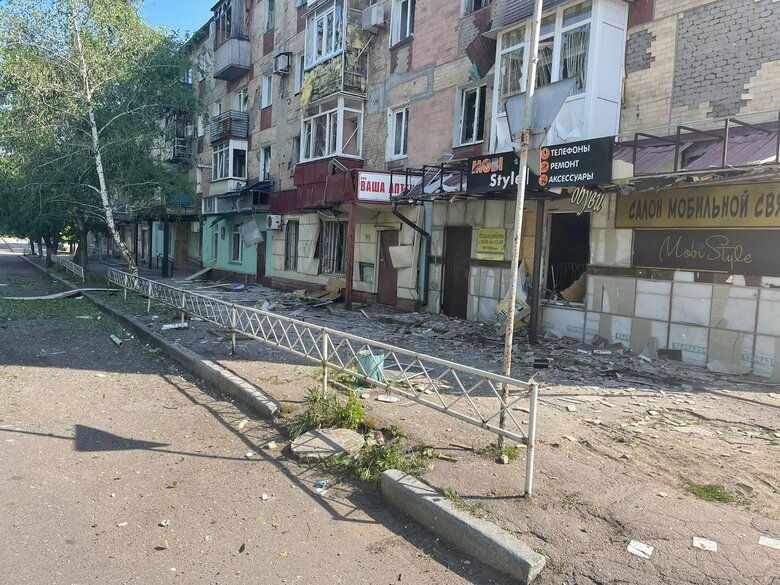Війська РФ обстріляли Торецьк із Градів: поранили шістьох містян, серед них 11-річна дитина 14