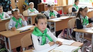 МОН збирає інформацію про школи для нацменшин, щоб забезпечити комфортний перехід на українську мову викладання, - заступник міністра Хобзей. ФОТОрепортаж