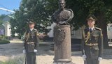 погруддя Мазепи в лаврі