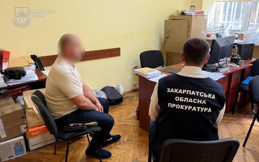 Продавав фіктивні бронювання від мобілізації: повідомлено про підозру службовцю Мукачівської РДА. ФОТОрепортаж