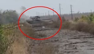 Russian serviceman filmed his tank blowing up on mine: "Let’s go, Gorynych!… Holy f#ck!". VIDEO