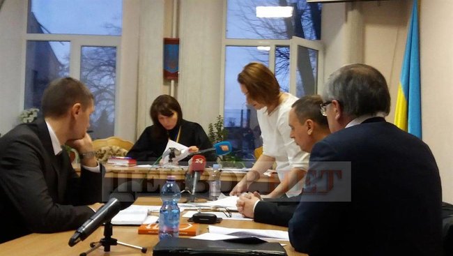 Мартыненко отсудил паспорт для выезда за границу 01