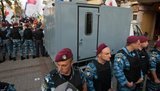 Тимошенко и Луценко привезли в суд в 7 утра в одном автозаке. ФОТО