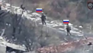 Украинские военные уничтожили трех российских штурмовиков во время уличных боев в Волчанске. ВИДЕО