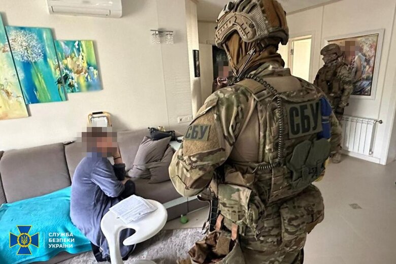 СБУ затримала віцемера Вознесенська Жукова за підозрою в розкраданні бюджетних грошей на оборонних закупівлях 04