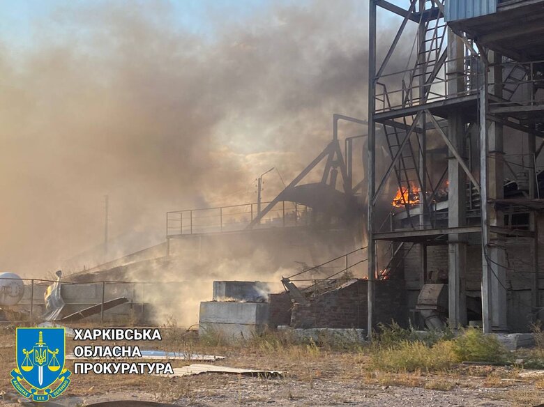 Внаслідок російського удару по Харківщині виникла пожежа