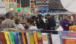 Residents of occupied Sevastopol buy goods en masse. VIDEO