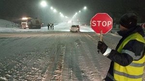 Движение грузовиков ограничили на Львовщине из-за снегопада, - патрульная полиция