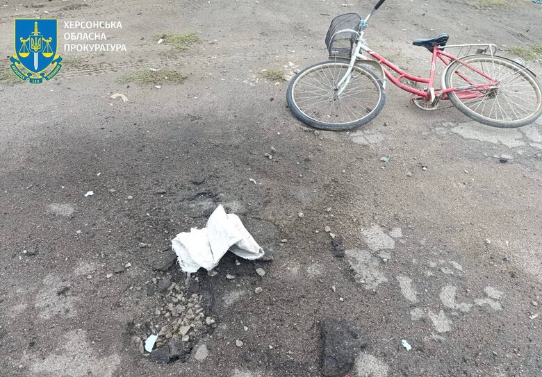 РФ атакувала FPV-дроном цивільну автівку на Херсонщині: Загинули 2 особи, двоє поранених