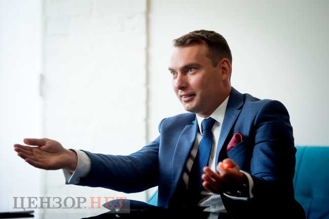 Четверговий з’їзд Голосу: останній шанс домовитись чи останній день Помпеї? 06