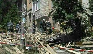 Damaged houses and cars, shell fragments: Kalynivka after explosion. PHOTOS