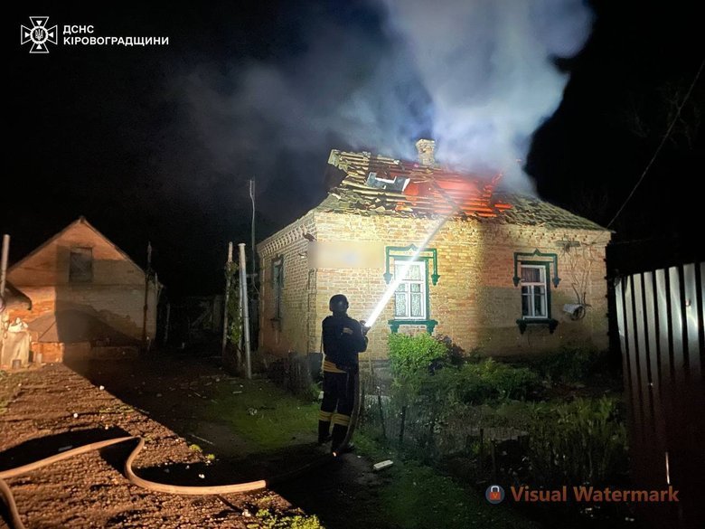 Війна в Україні: дронова атака РФ пошкодила будинок у Кіровоградській області