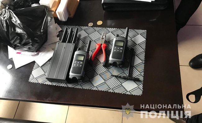 Банду викрадачів елітних автомобілів затримано на Київщині, - Нацполіція 03