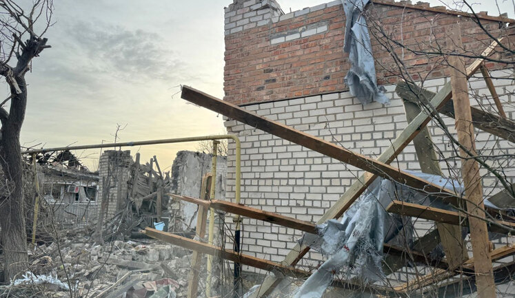 Росіяни вбили одну людину і 11 поранили, зокрема дитину, за добу на Херсонщині. ФОТОрепортаж