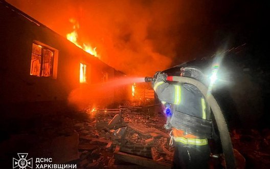 Нічна атака РФ на Великий Бурлук: 3 постраждалих. ФОТОрепортаж