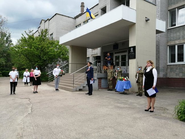 Меморіальну дошку загиблому на Донбасі воїну 93-ї ОМБр Василю Ярославцеву відкрили в Дніпрі 06