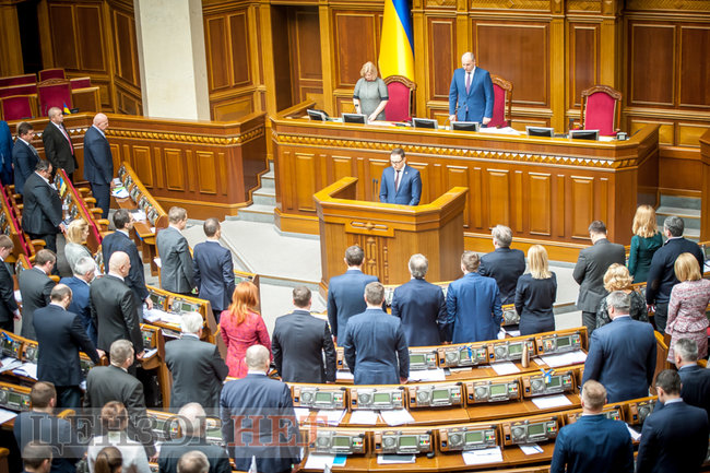 Нові пікантні захоплення опоблоківця Долженкова, просування іміджу радикала Силантьєва, - день роботи ВР 13 березня 02