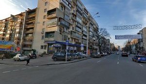 Минрегион обязал устанавливать защитные ограждения на перекрестках