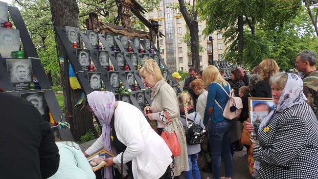 Марш матерів України відбувся у центрі Києва 38