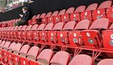 Чемпионат мира по хоккею: на матч России и Беларуси пришел всего один болельщик. ФОТОрепортаж