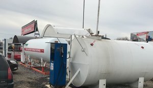 Деятельность незаконной АЗС прекращена на Львовщине. ФОТОрепортаж