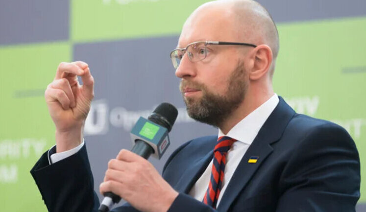 РФ атакує Україну і всередині, і назовні. Із роспропагандою потрібно швидко боротися, - Яценюк. ВIДЕО
