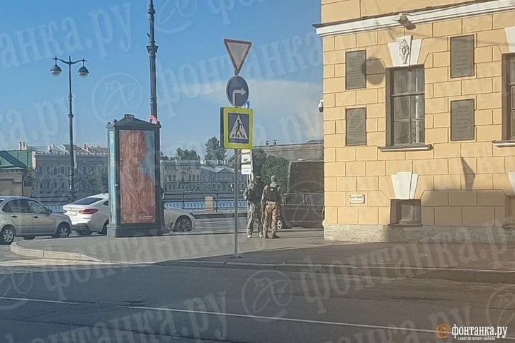 До будівлі ПВК Вагнер Центр у Петербурзі прийшли силовики 01 До будівлі ПВК Вагнер Центр у Петербурзі прийшли силовики 01