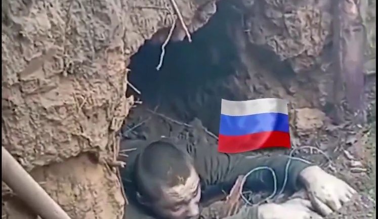 Бразильський доброволець бере рашиста в полон. ВIДЕО