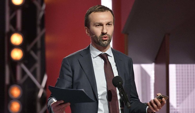 Щоб вивести "Укрзалізницю" зі збитків, ціни на квитки треба підвищити у 4 рази, – Лещенко